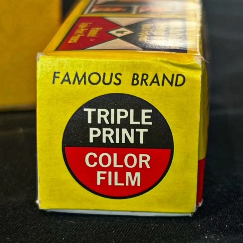 1950's Vintage Kodak Brownie Hawkeye Camera Flash Model with Film